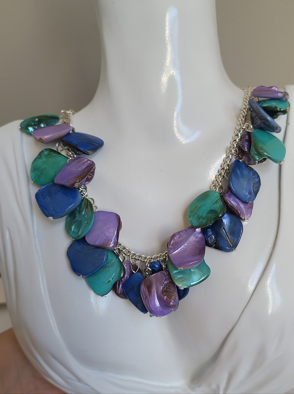 Vintage Style Boho Silver Tone Coloured Mother of Pearl Shell Dangle Necklace